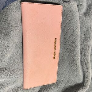 Michael Kors Blush Pink Wallet